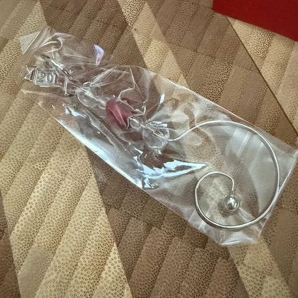 Waterford Crystal Snowstar Ornament the "New for 2012" in Original Box - Picture 9 of 11